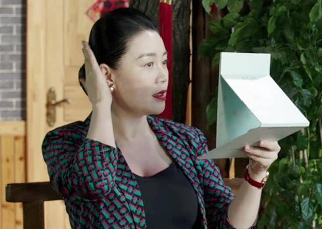 《乡村爱情13》开播3条上热搜,刘若英躺枪,极具争