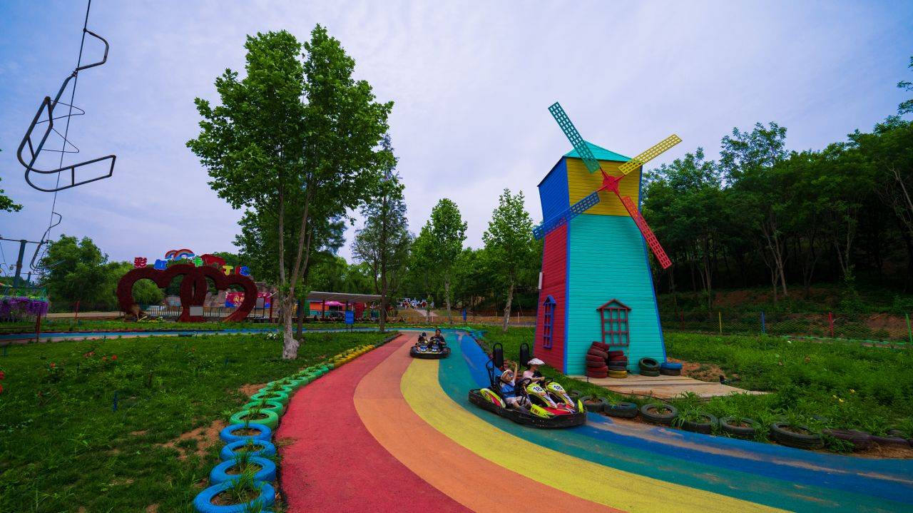 沂水aaaa景区门票免费了,17:00开始入园!_雪山彩虹谷_表演_国潮