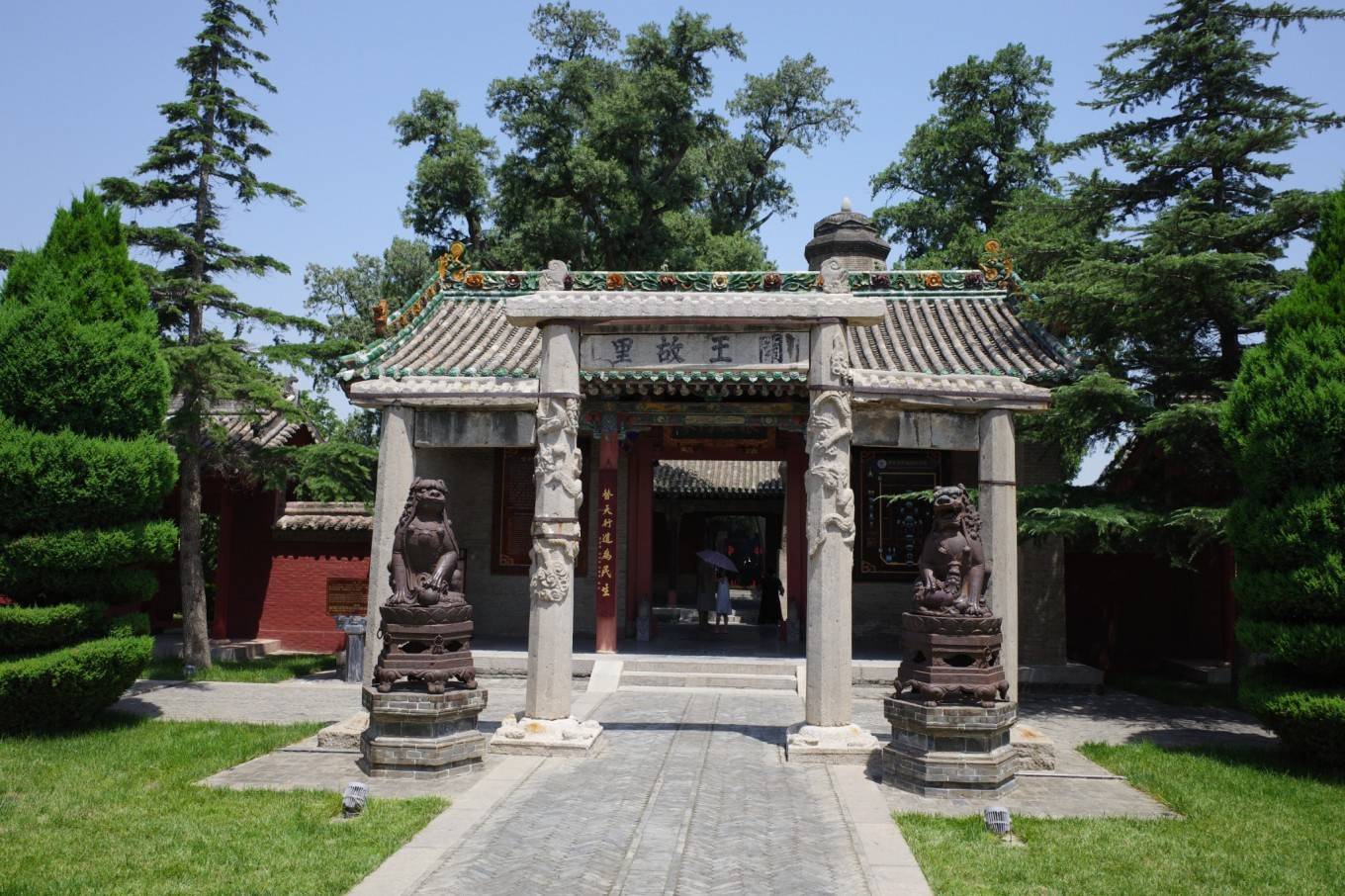 常平关帝家庙_关羽_正殿_夫人