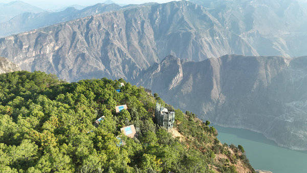 老君峰也被誉为"巴蜀南来第一峰",作为会东县重点打造的国家4a级旅游