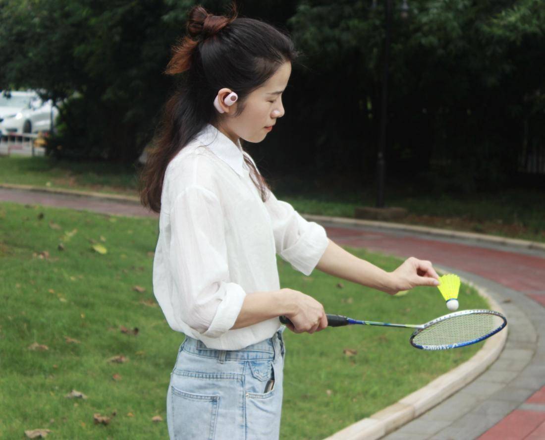 开放式蓝牙耳机大爆发，零压感佩戴南卡OE PRO前来报到