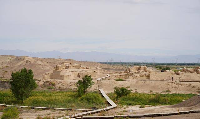 跟我探秘大唐安西四鎮之一新疆焉耆的佛門聖地:七個星佛寺遺址_西域