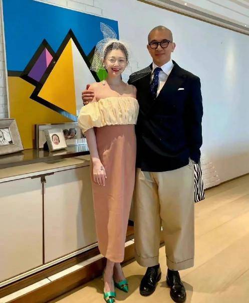 具俊晔被曝吸d后首次现身专访节目,回应了与蔡妍的恋情以及拒绝大s见