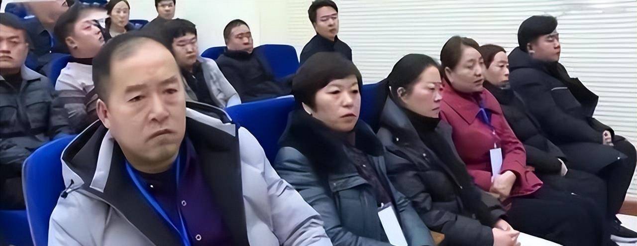 主犯痛哭下跪道歉被拒,终判无期_谭明明_永城_生活