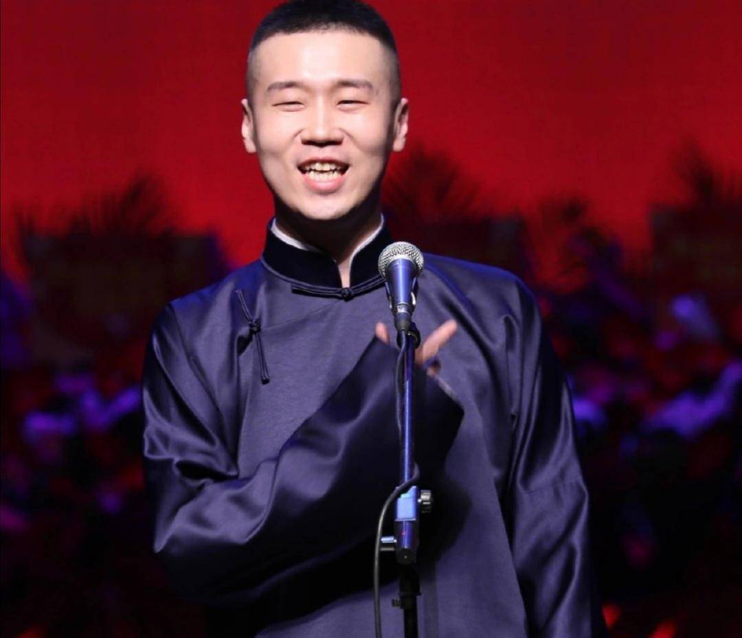 杨九郎不是爱豆,师父郭德纲是山,他靠山吃山_相声_观众_表演