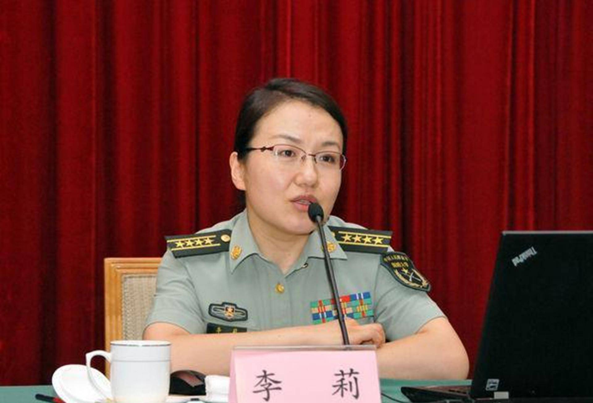 军事专家李莉:犀利的军事点评,让一向狂妄的美国都有所忌惮_基层_中国