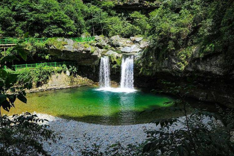 黃山一冷門景區,幽靜深遠充滿未雕琢的美感,人少景美且安逸_打鼓嶺