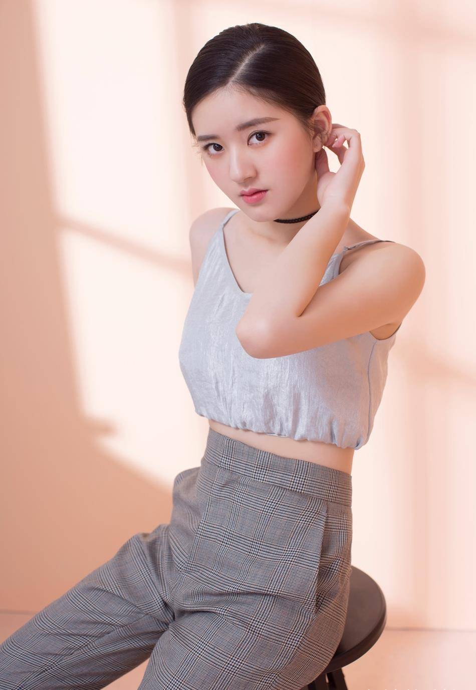 "手机丢了不改密码吗?别人拿起手机除了夸别的女明星什么都不做?