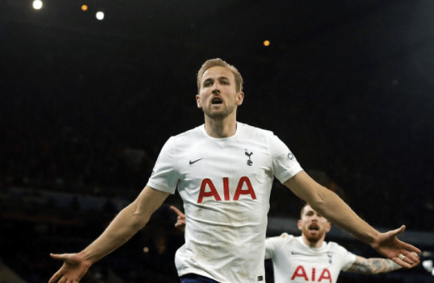 德国豪门拜仁慕尼黑准备向英格兰国家队队长凯恩开出高达2900万欧元的