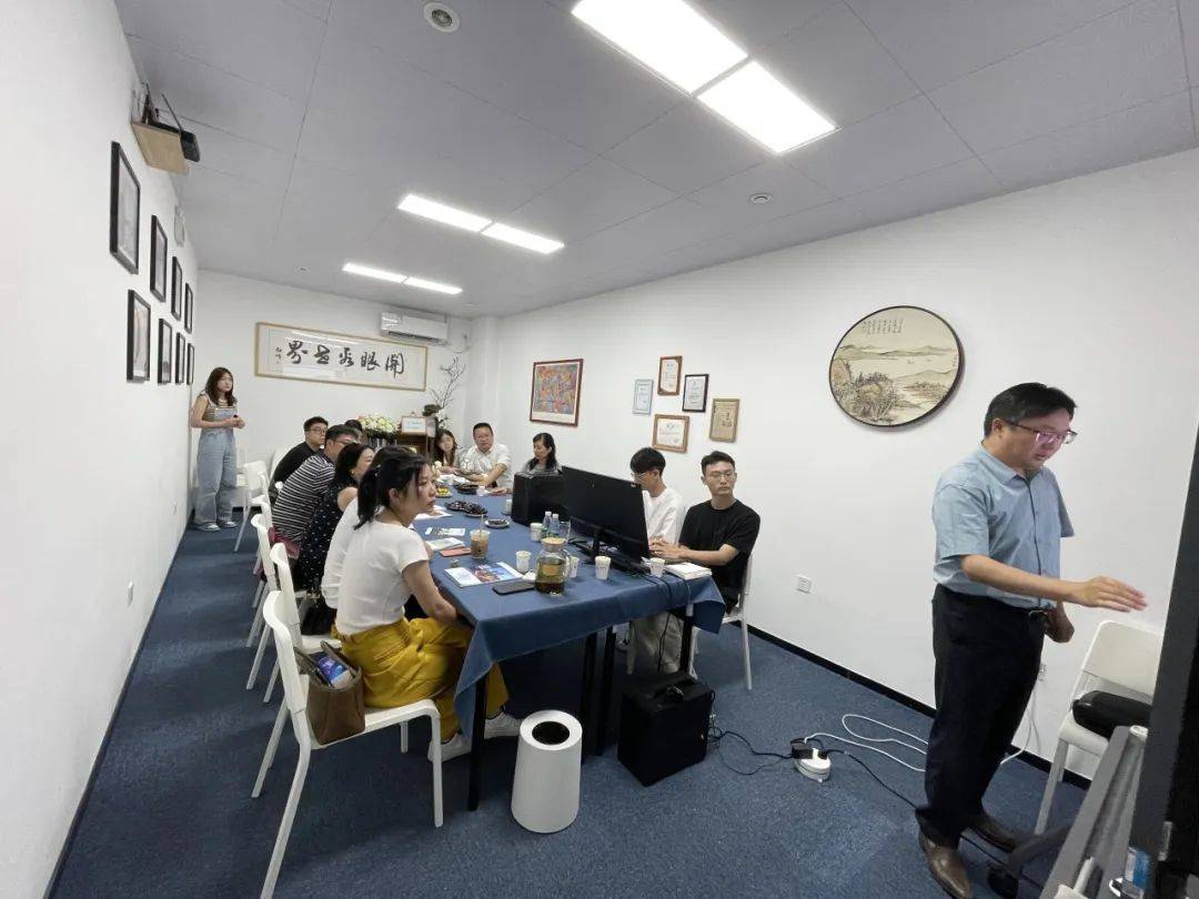 到海国图智研究院,探索ai智能是如何影响世界的!
