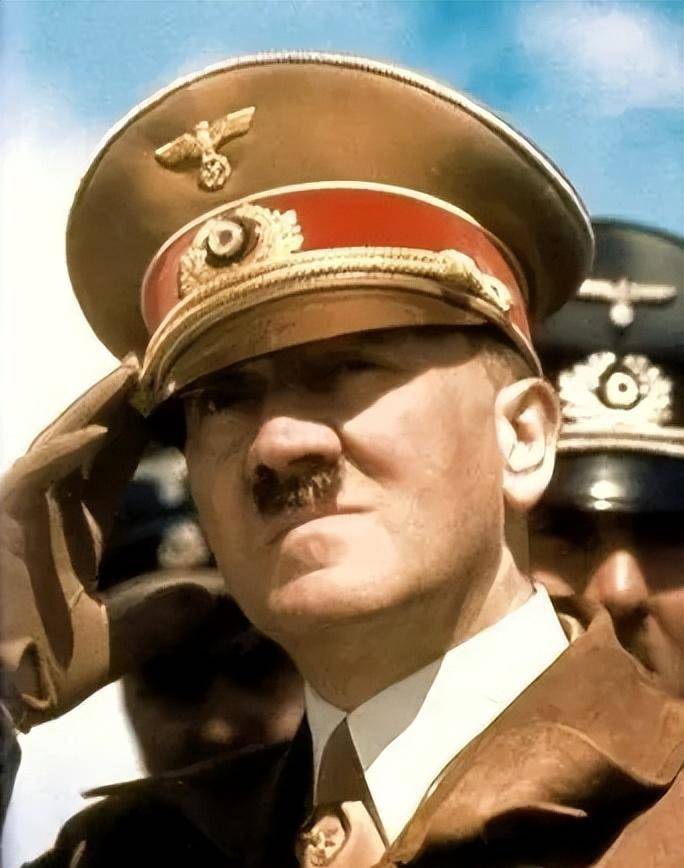 希特勒支持抗战那句拿破仑的名言,"中国是一只沉睡的雄狮,一旦觉醒