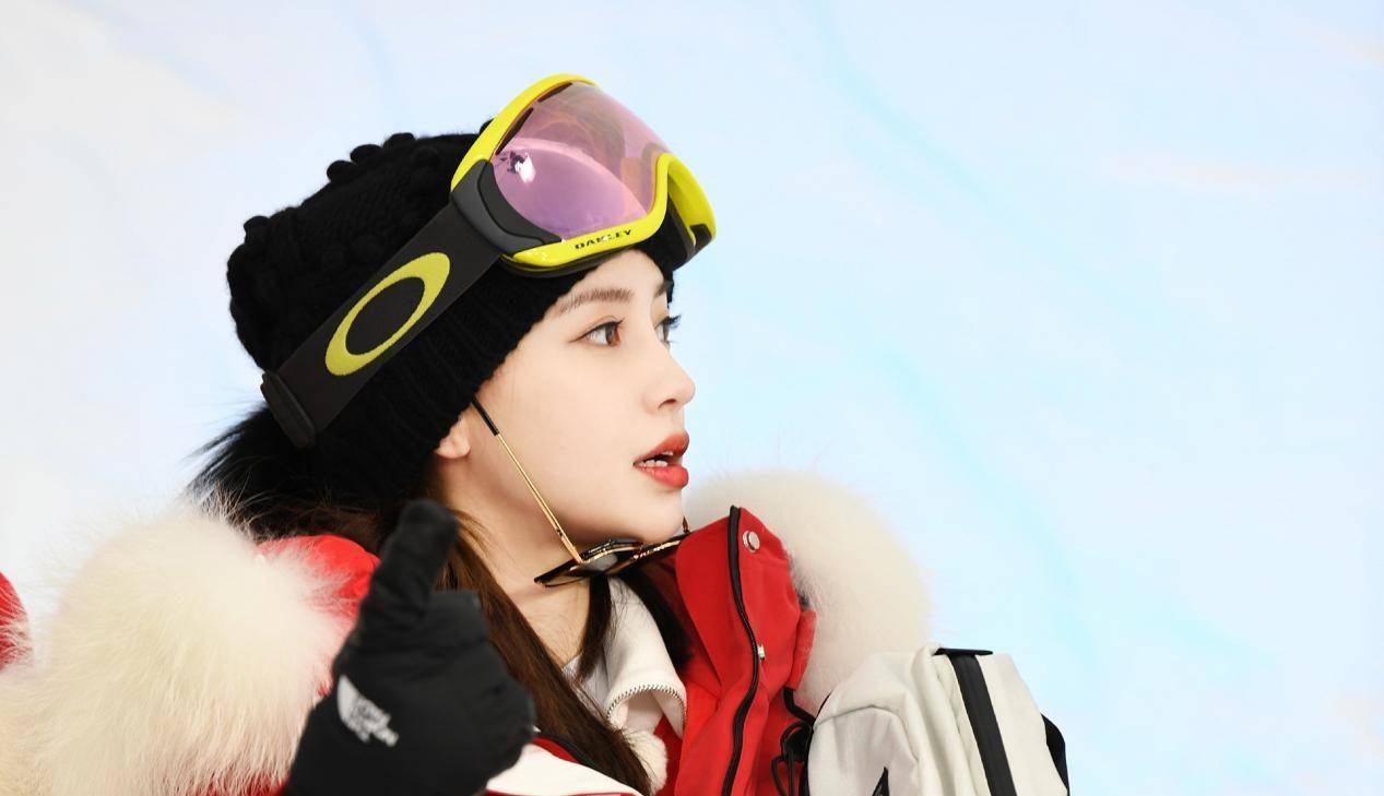 《奔跑吧》本身就是韩综《running man》的模仿,所以撕名牌环节肯定是