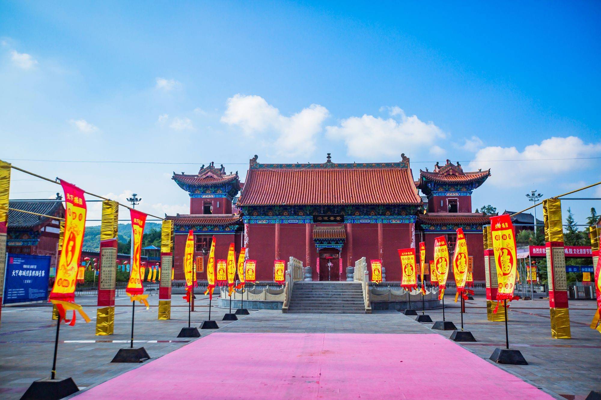 山西长治有一座天下都城隍,全国城隍庙很多,神州大地却独此一例_庙宇