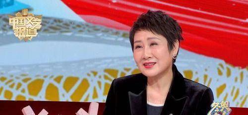 张凯丽和叶乔波在线联动,30年情谊依旧没变,速滑功底不减当年_节目