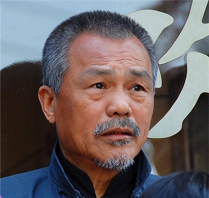 2020年底,85岁的教师李万年在西安因病去世