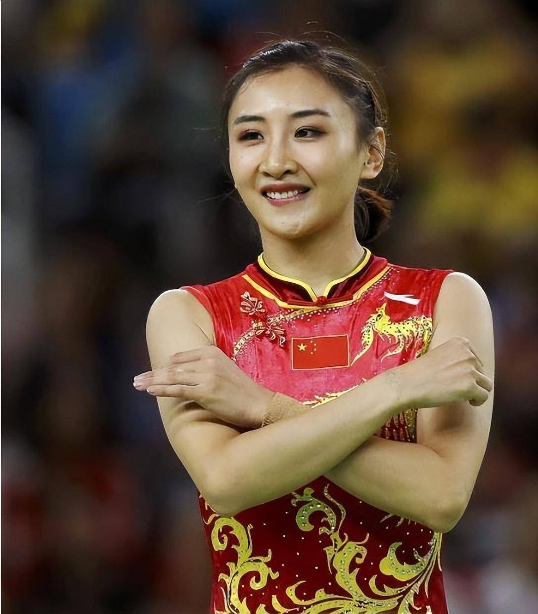 "蹦床公主"何雯娜,有喜7个月办婚礼,深陷婆家娘家矛盾漩涡_体操_生活