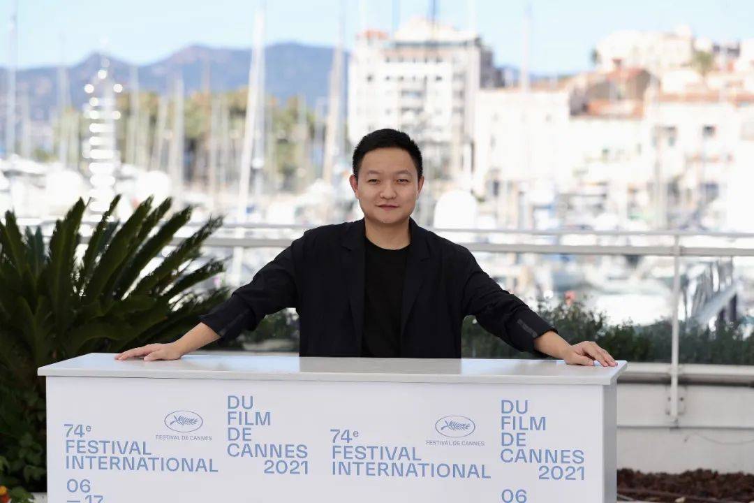 《雪云》导演邬浪专访|云是雪想象的外延「好文分享」_电影_短片_国际