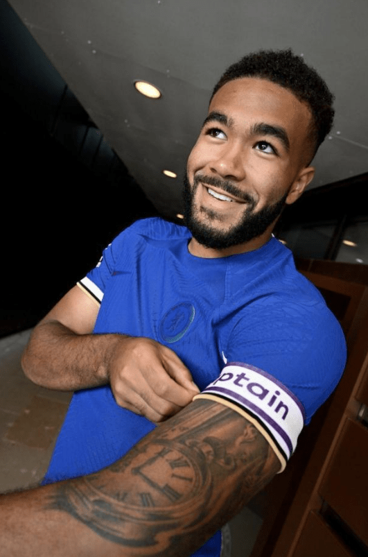 基恩:里斯-詹姆斯这样的防守还不如停下来去喝杯茶_切尔西_迪亚斯