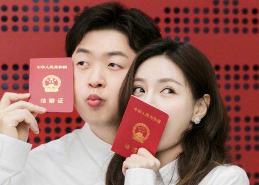 沈梦辰官宣领证1年,婚礼仍在拖延,杜海涛到底什么意思?
