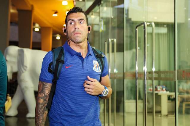 特维斯:很多人骂我去中国踢球 他们不知道我要养活15个家庭60口人