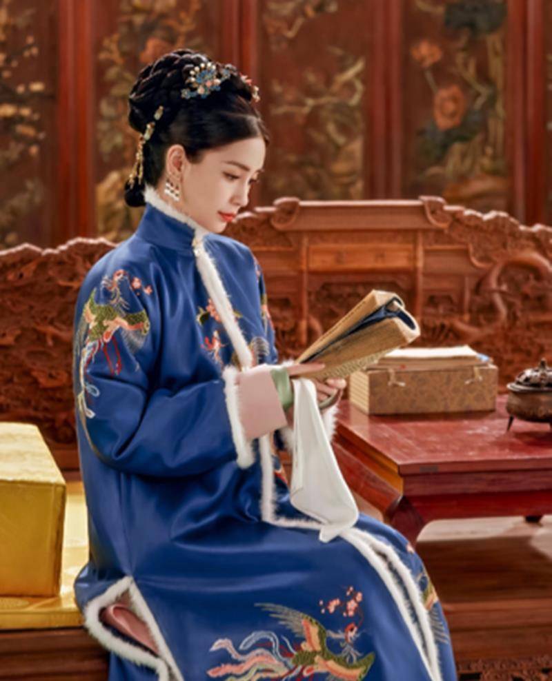 angelababy大胆突破,首次尝试冬日清宫造型,颜值抗打精致美艳_古装