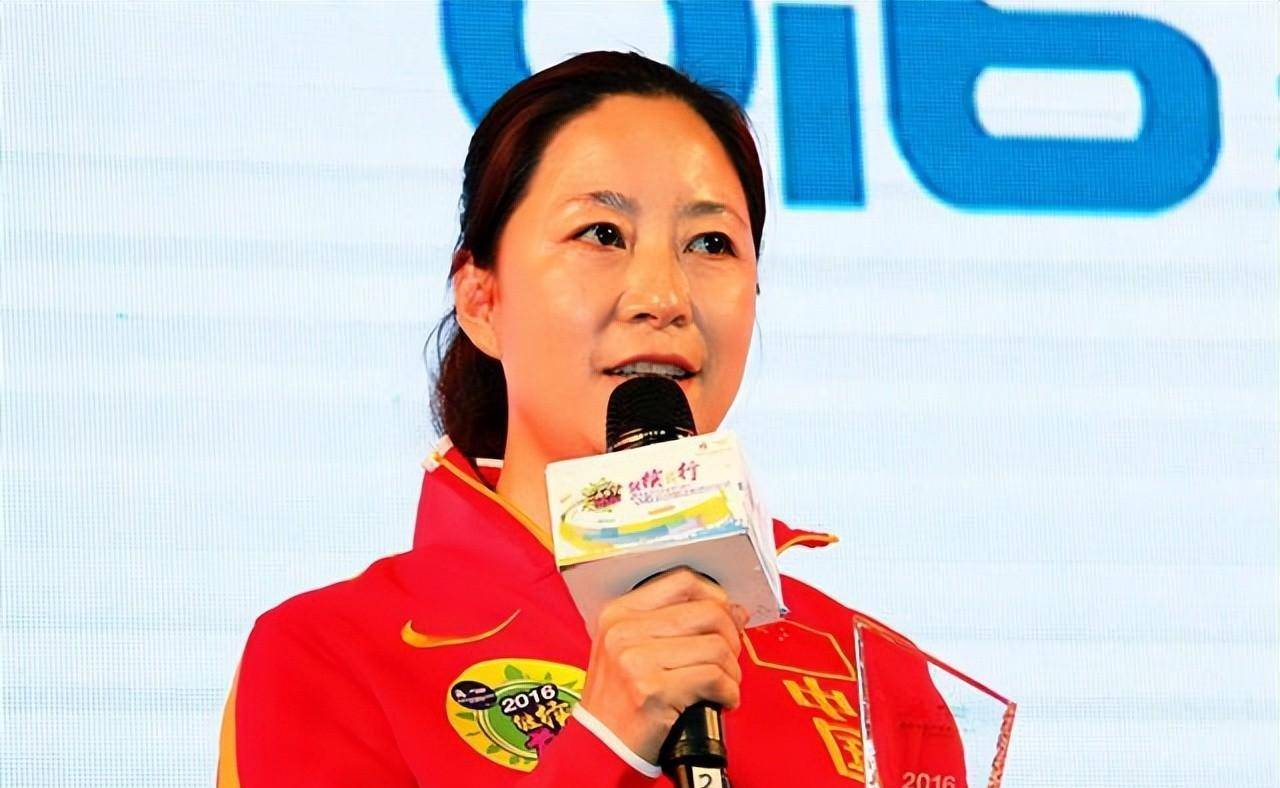 忍受病痛夺冠,却连国旗都找不到成一生遗憾_王丽萍_训练_竞走