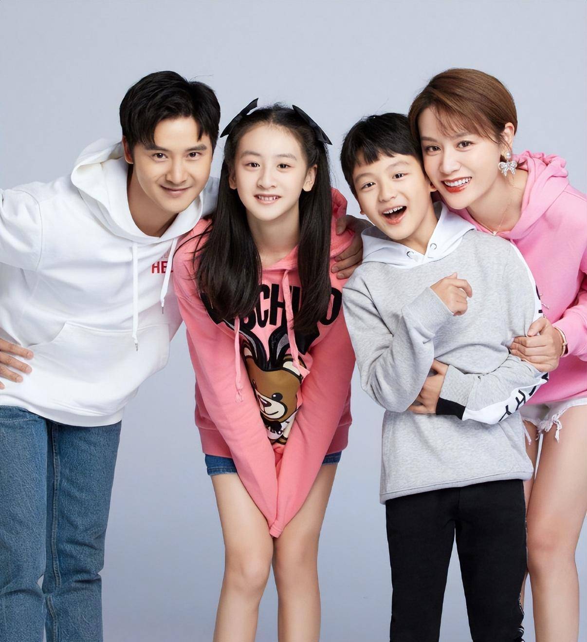 叶一茜晒全家福庆生,与女儿森碟挽着手臂似姐妹,一家颜值都好高_田亮