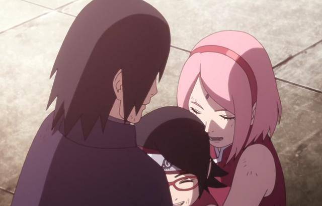 佐助一家也不甘示弱,也拥抱在了一起,从这个画面就可以看出家里地位