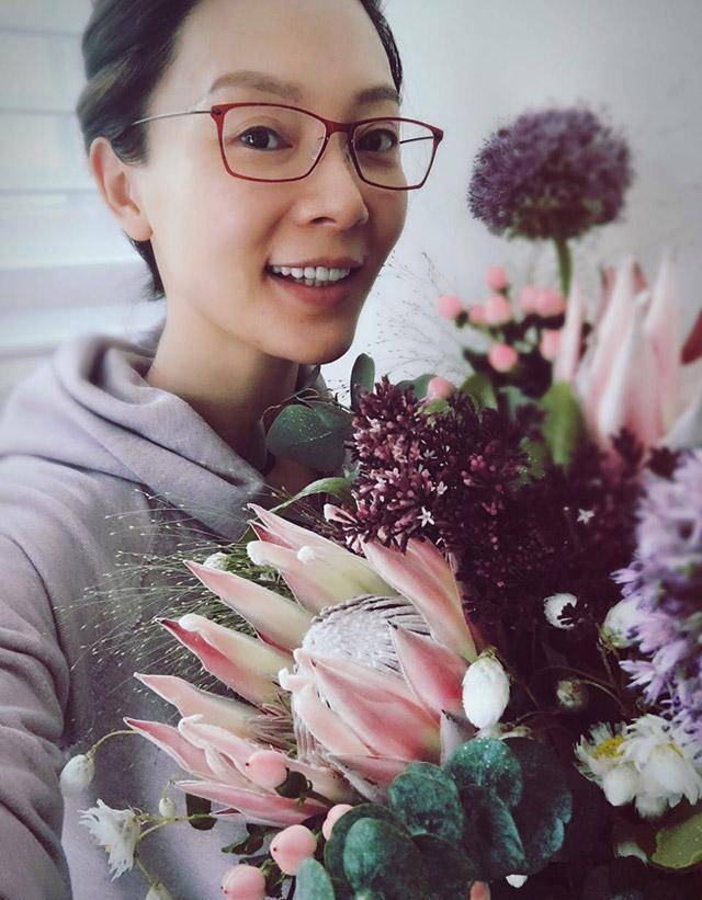 演员陈数44岁庆生,"我一直在慢慢长开,直到现在还在长,开"_生活_工作