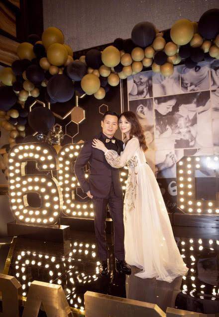 安以轩儿子出生120天盛大派对,多位明星到场,现场布置超大气_夫妇