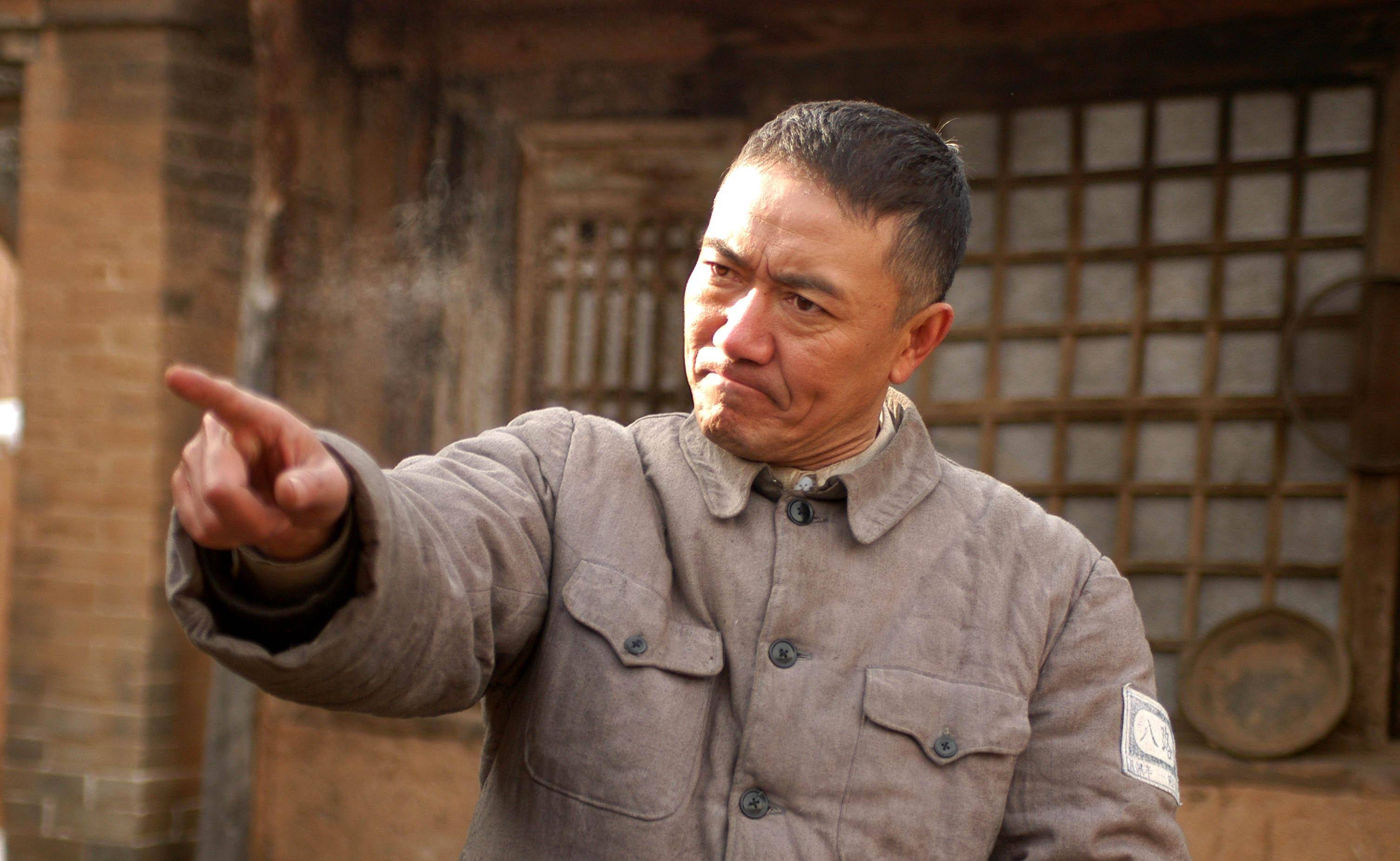 陈道明批评:项链加短裙,打仗还是走秀,怎样评价《怒江之战》?