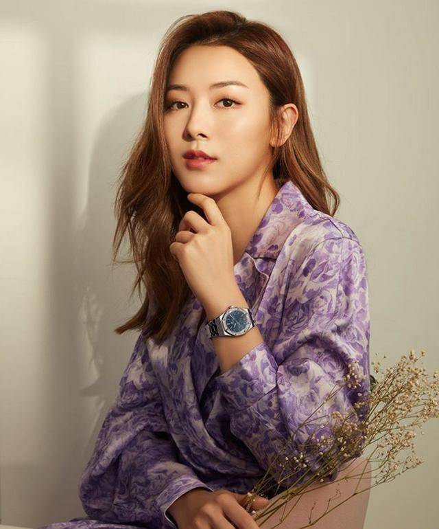 曾志伟儿媳拍爆头戏不慎划伤脸,无惧疼痛消毒后继续开工_王敏奕_受伤