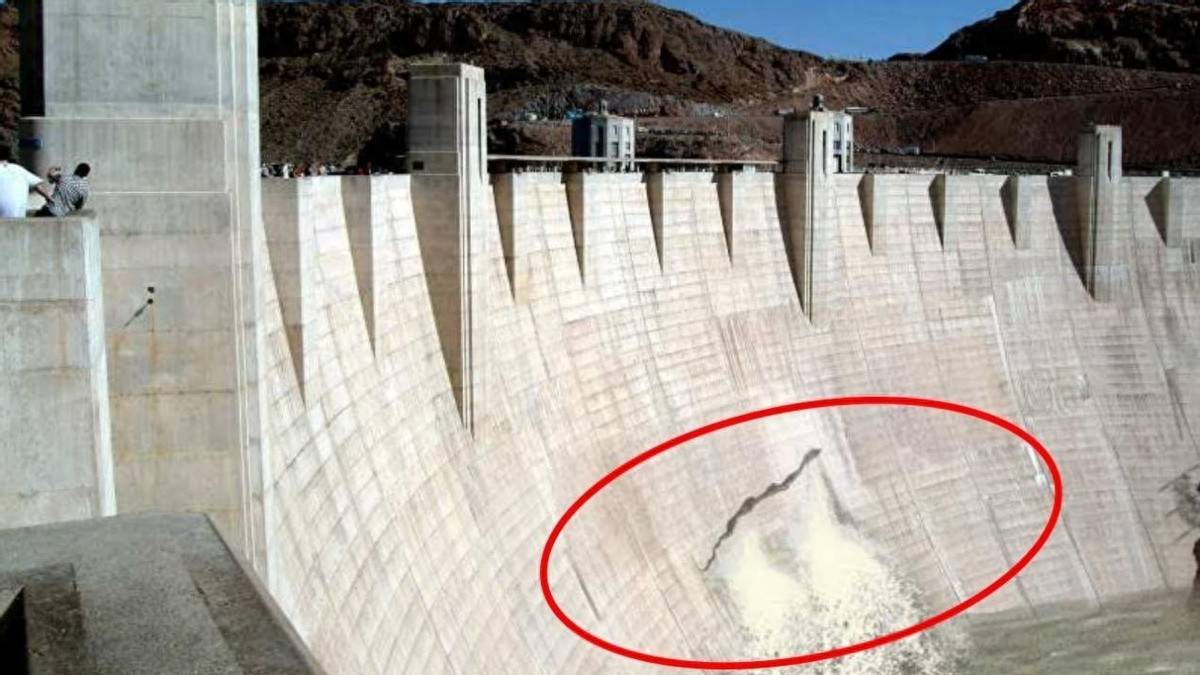 三峡坝体惊现80条裂痕,科研团队昼夜攻关,终找到解决之法!