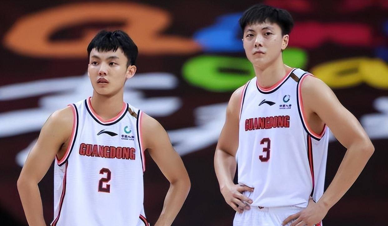 周琦签约暗藏玄机,睢冉或留有后手,徐杰胡明轩被盯上了?