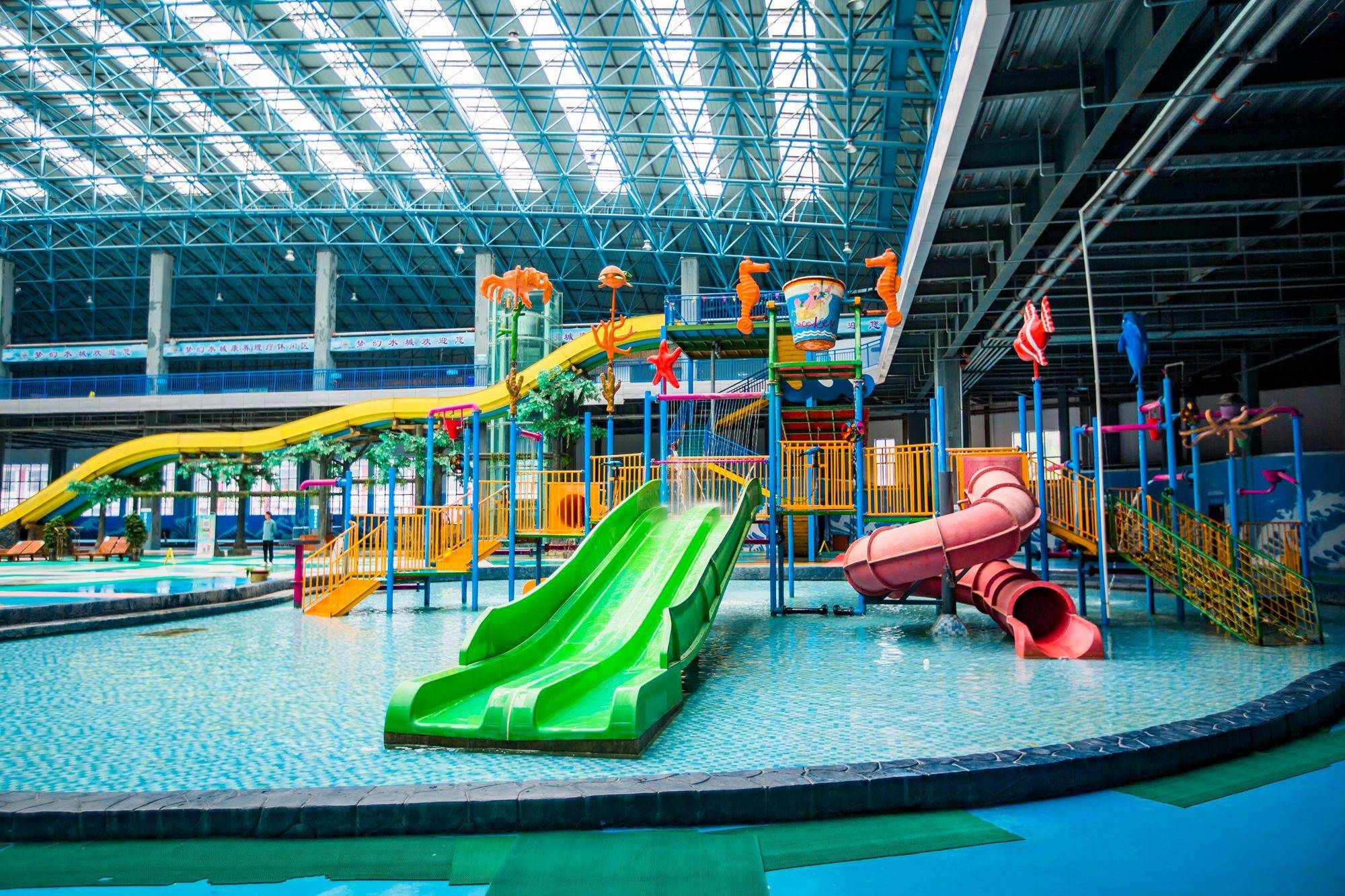 甘肃陇西古莱坞,好玩又好看,仿佛梦回大唐,吸引了众多游客前来