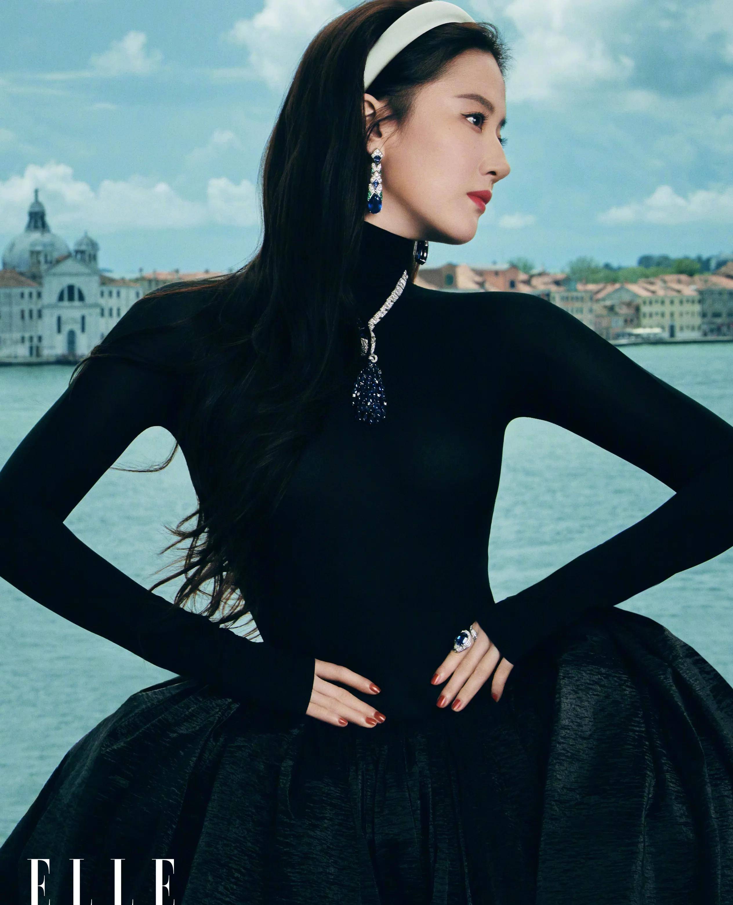 刘亦菲elle金九封面,性感抹胸宛如美神降临,演绎意式宫廷大片_时尚