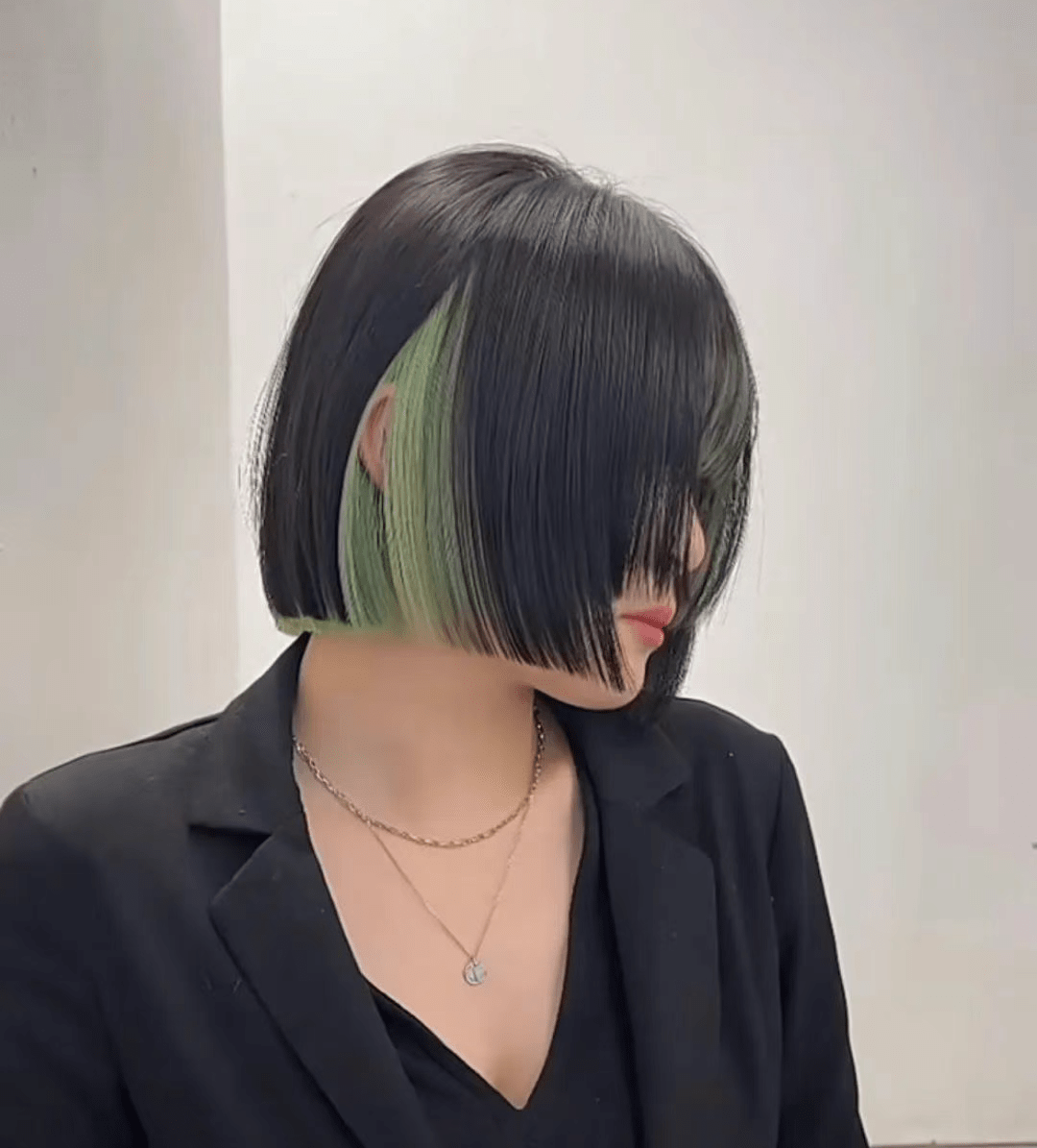 新时尚女发15款,效果就是不一样,看完十分心动_发型_刘海_短发