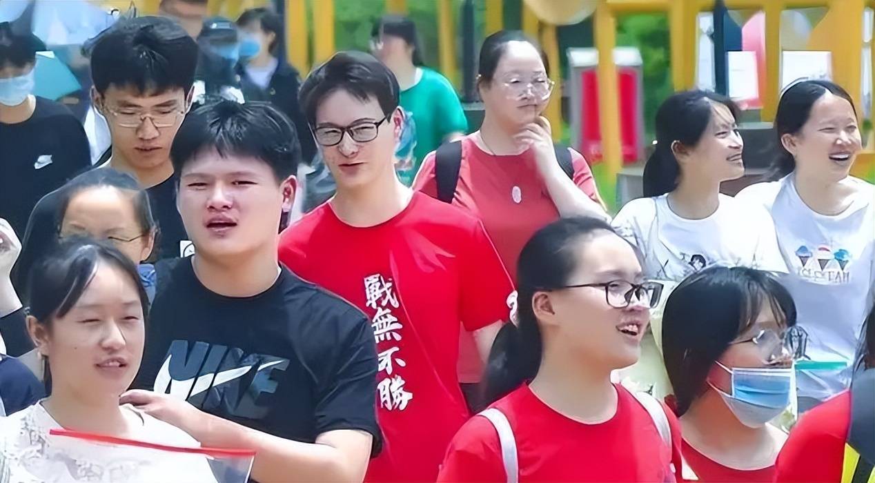 分数排行_2022年985大学录取分数线排名!