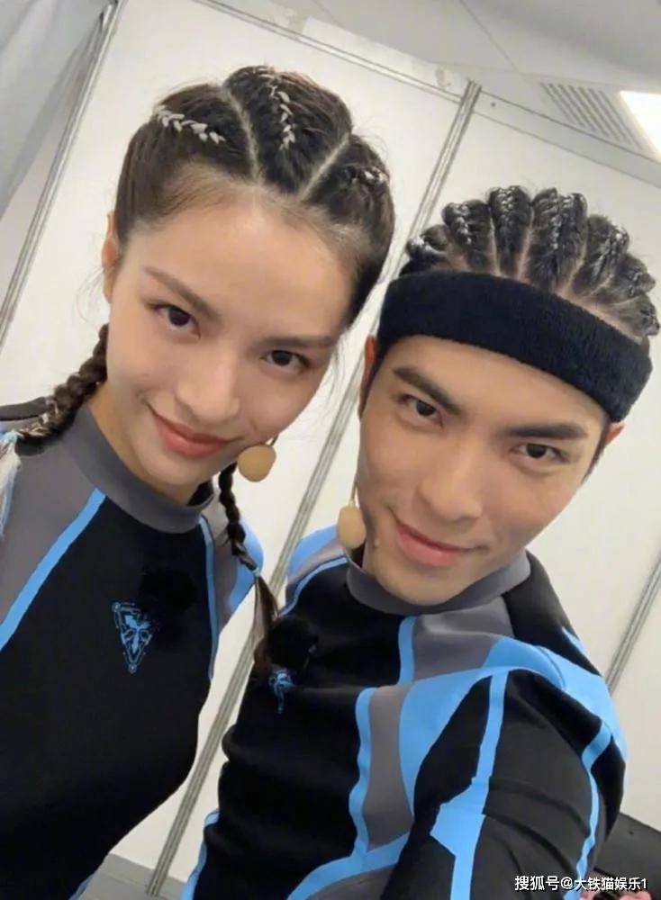 四,六小龄童vs喻可欣观众因为86版《西游记》里的孙悟空而认识了六小
