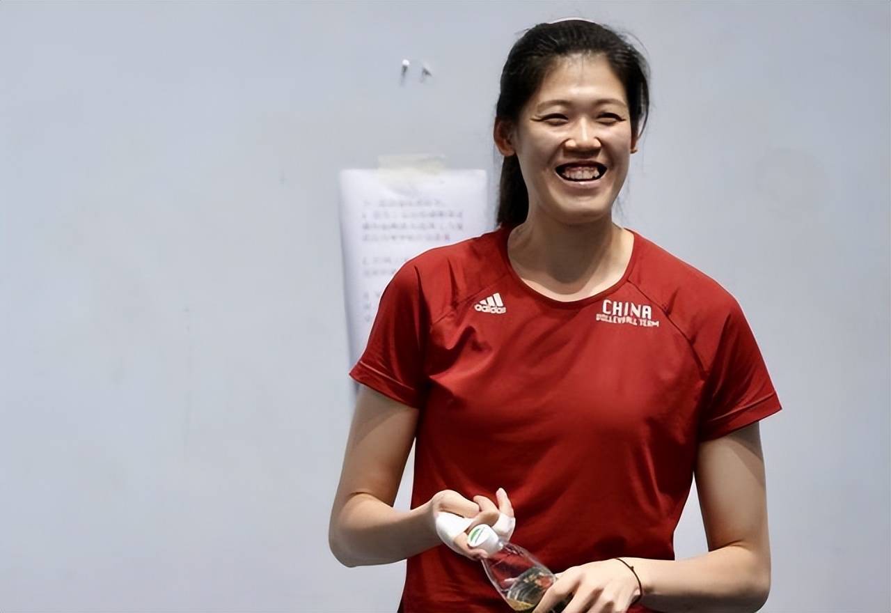 李盈莹是天津教父从冻土中挖掘瑰宝 被蔡斌练残了 会找蔡斌算账吗