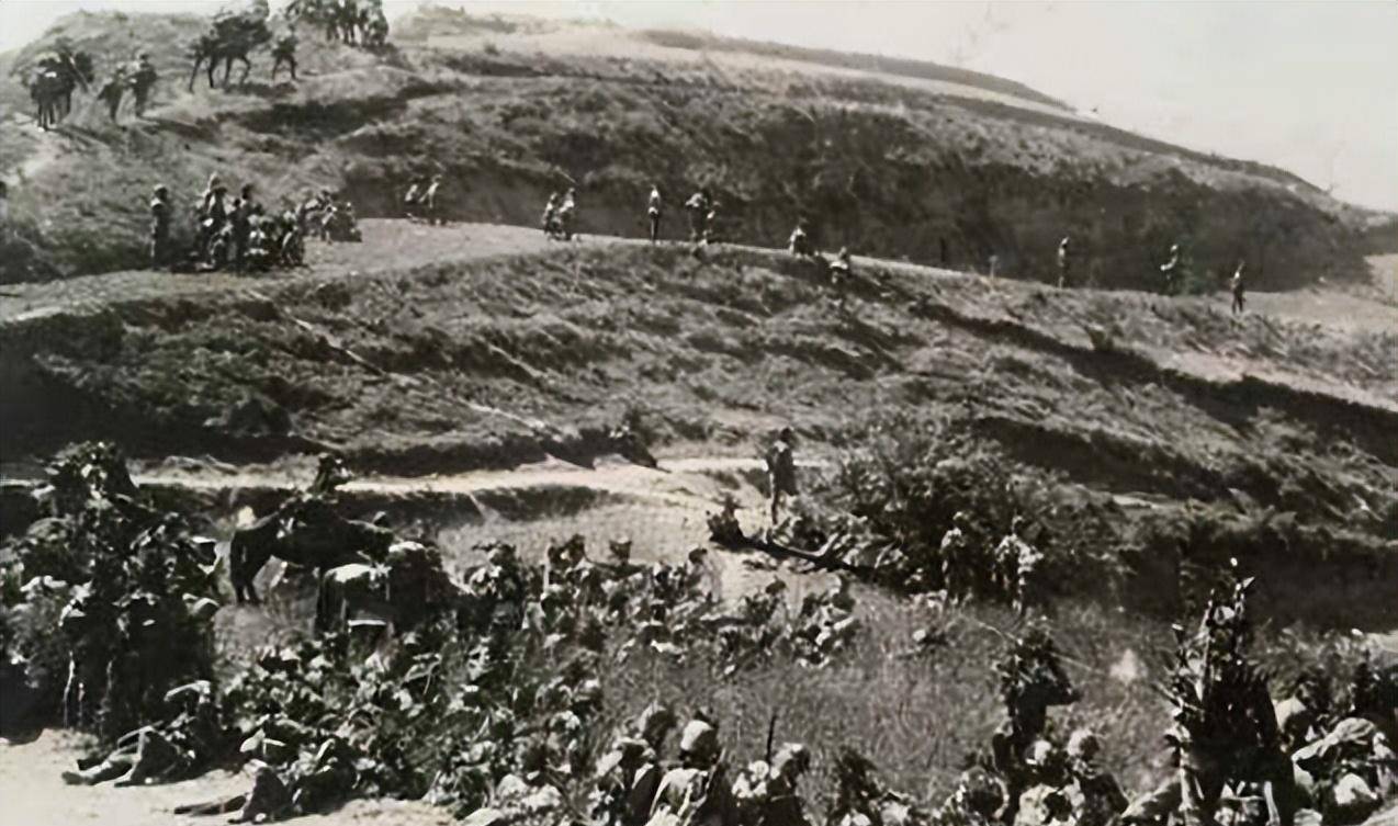 据悉这座抗战纪念碑是为了祭奠中条山战役而建设的,中条山战役(日方称