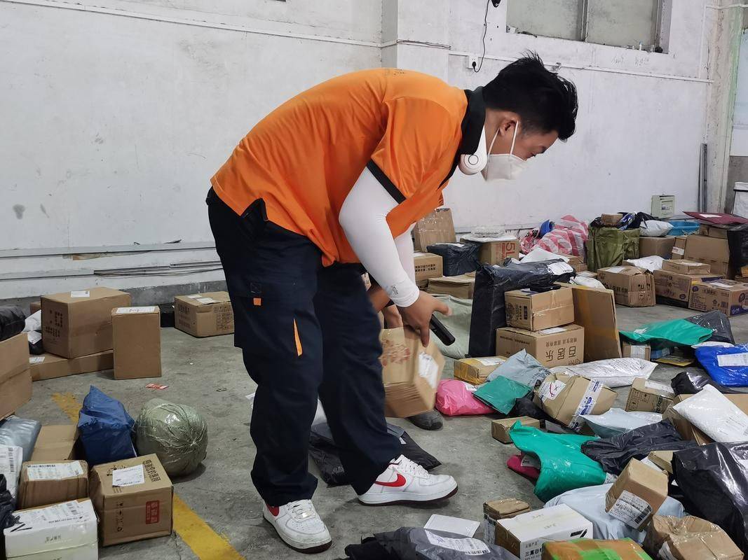 临时工快递员招聘,附近驿站缺快递员_工作_求职者_平台