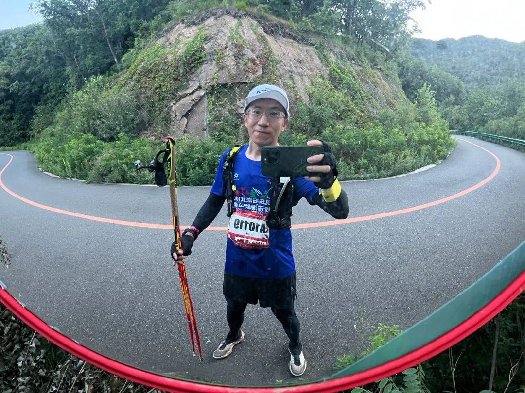 气质硬朗,成就感爆棚的"凯乐石东北100松花湖跑山赛"_赛道_比赛_一个