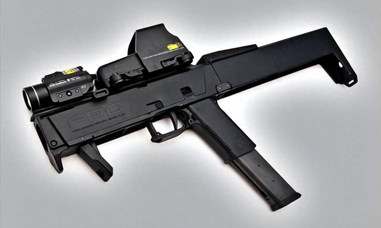 折叠式冲锋枪fmg9_洛克_武器_展开
