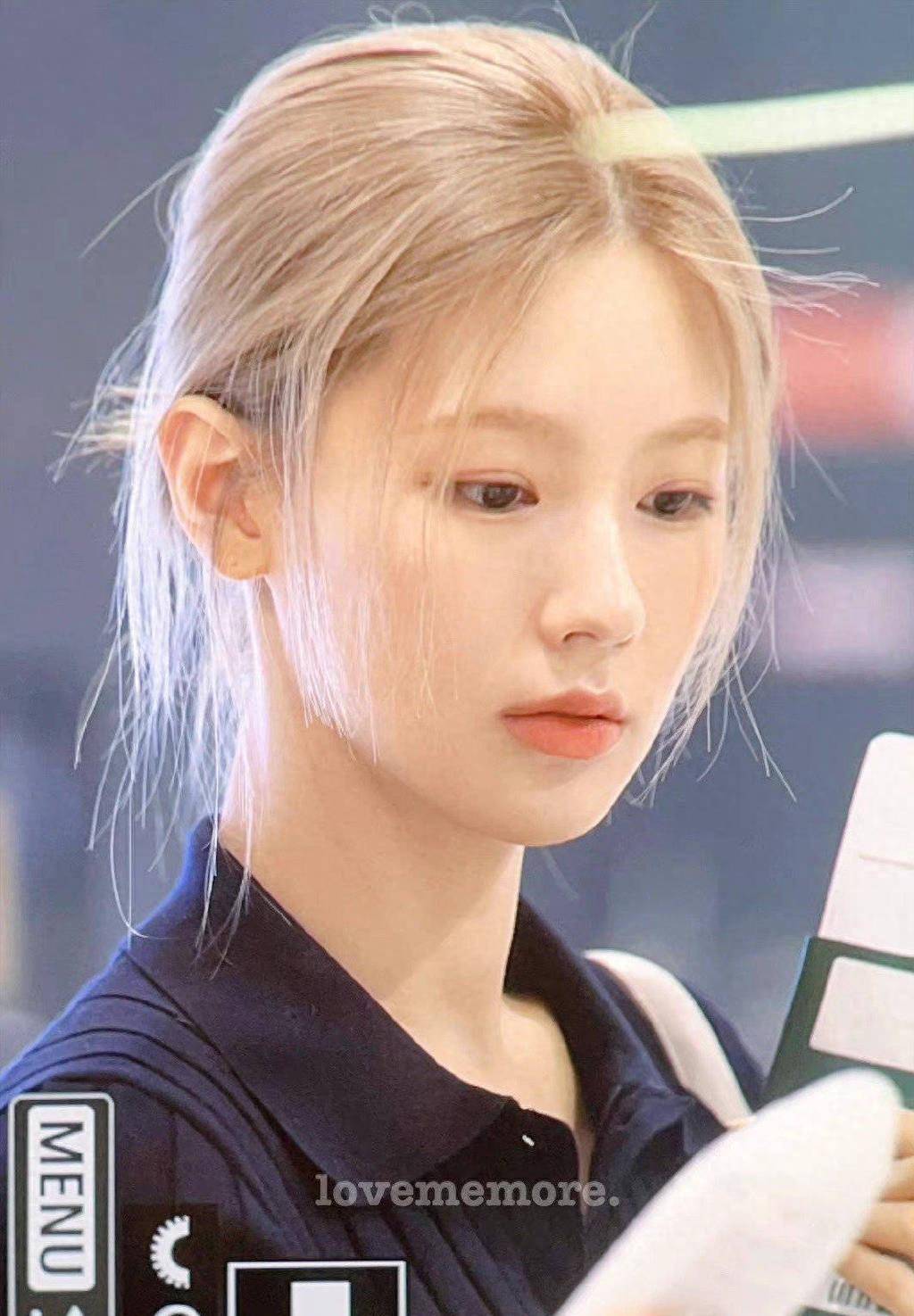 国外女星赵美延的照片太惊艳了!