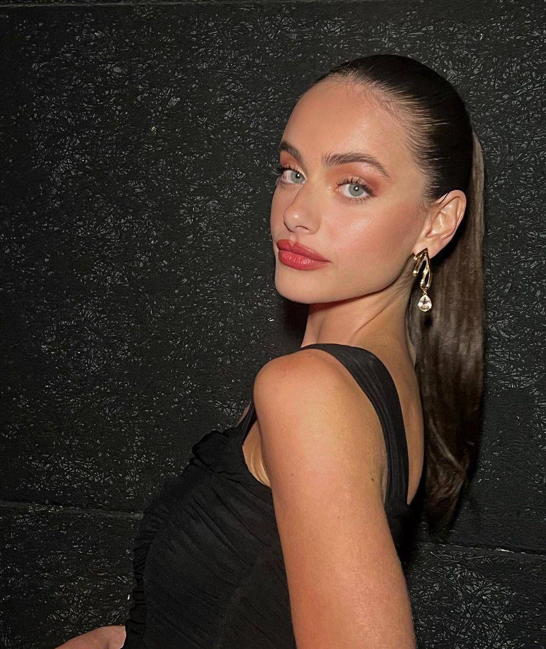 世界最美脸蛋,以色列国宝超模:五官精致,时尚火辣,气质如蓝_埃尔