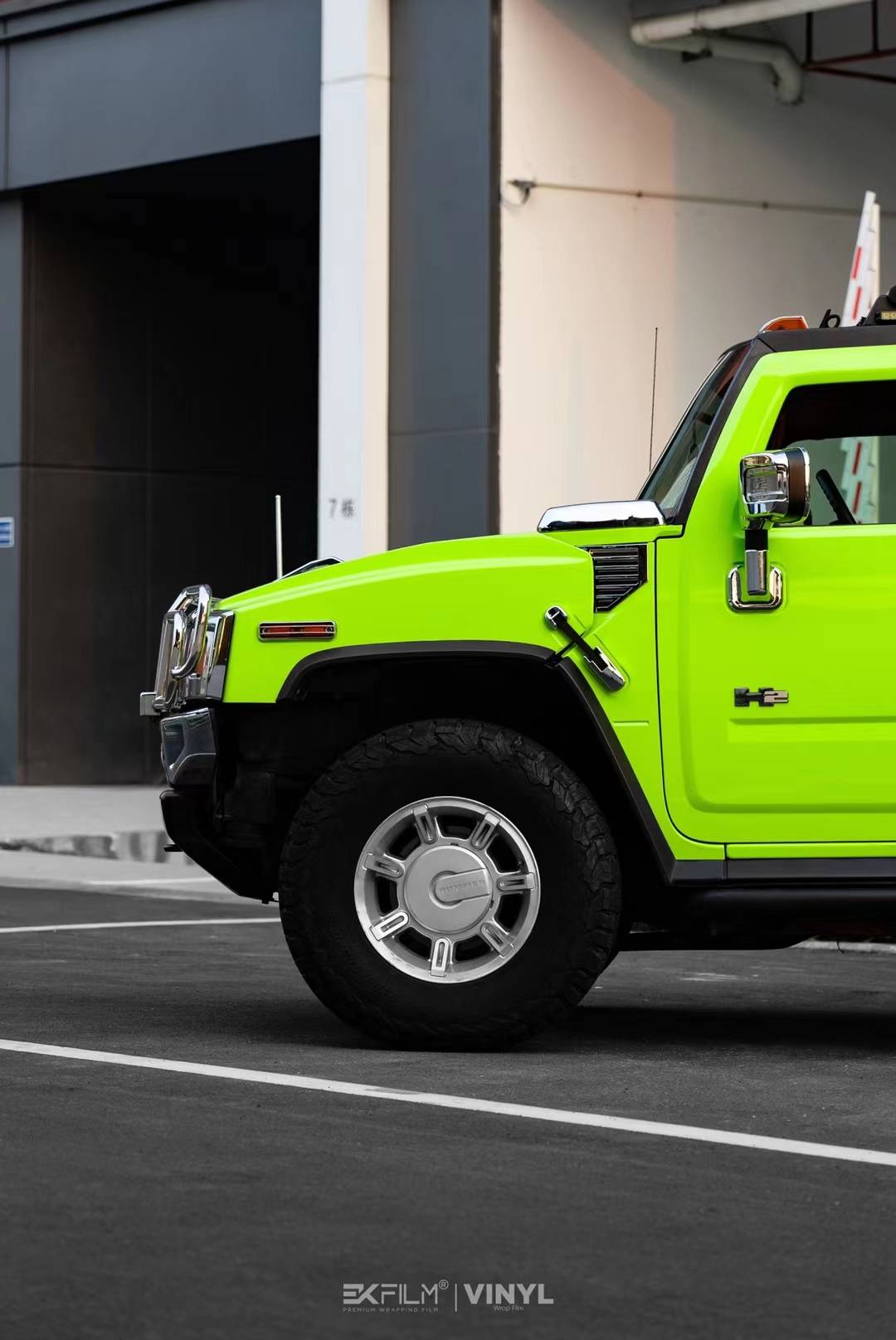 悍马h2-ek改色膜水晶苹果绿,给乏味的生活增添一份激情_辣妹_时尚