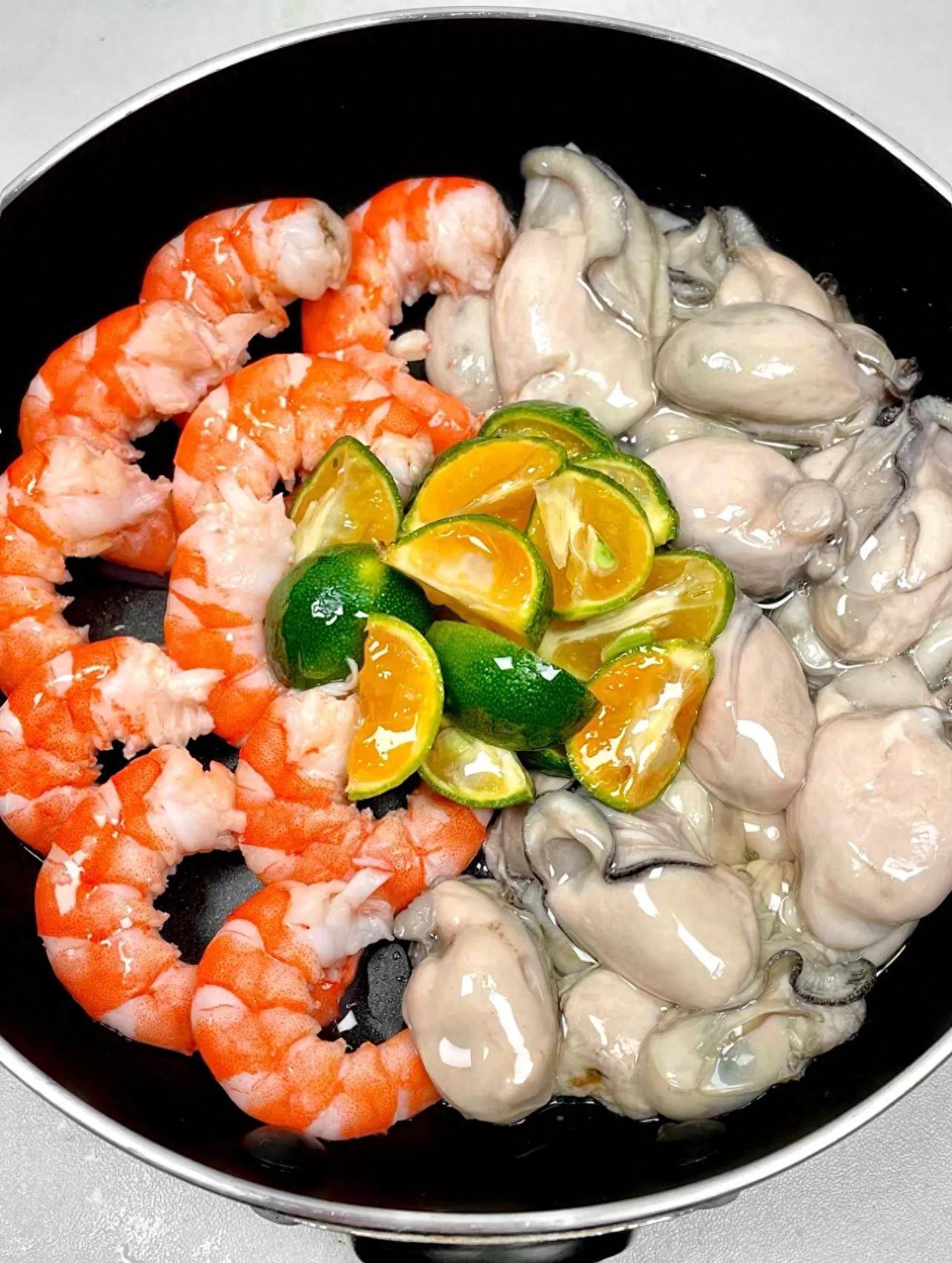 娶个美女老婆真幸福,勤劳幽默贤惠又能干,做饭顿顿不