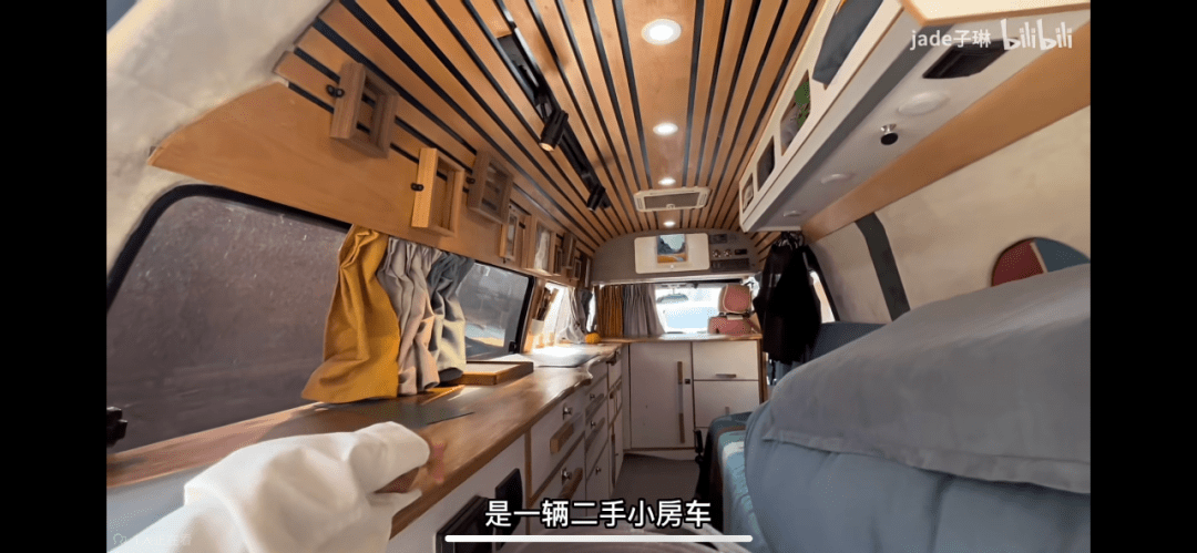 边旅行边画画赚生活费,三年转了大半个中国_房车_杨旭_手工