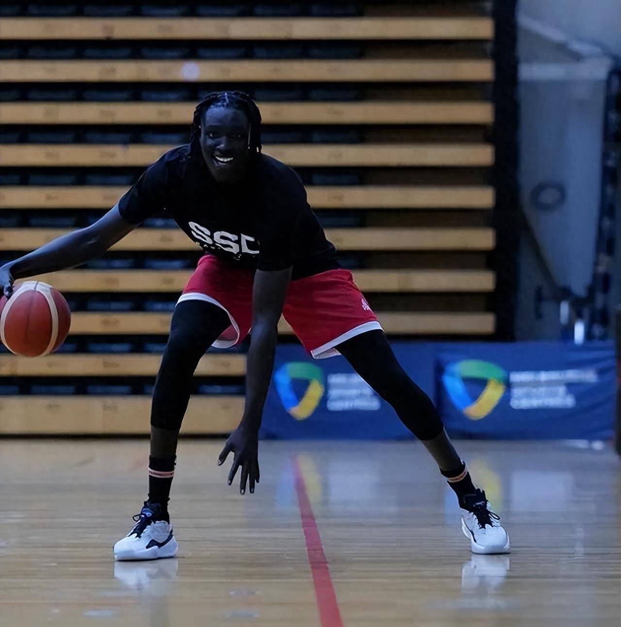 2023年的国际篮联篮球世界杯对于南苏丹篮球队来说是一次全新的挑战.